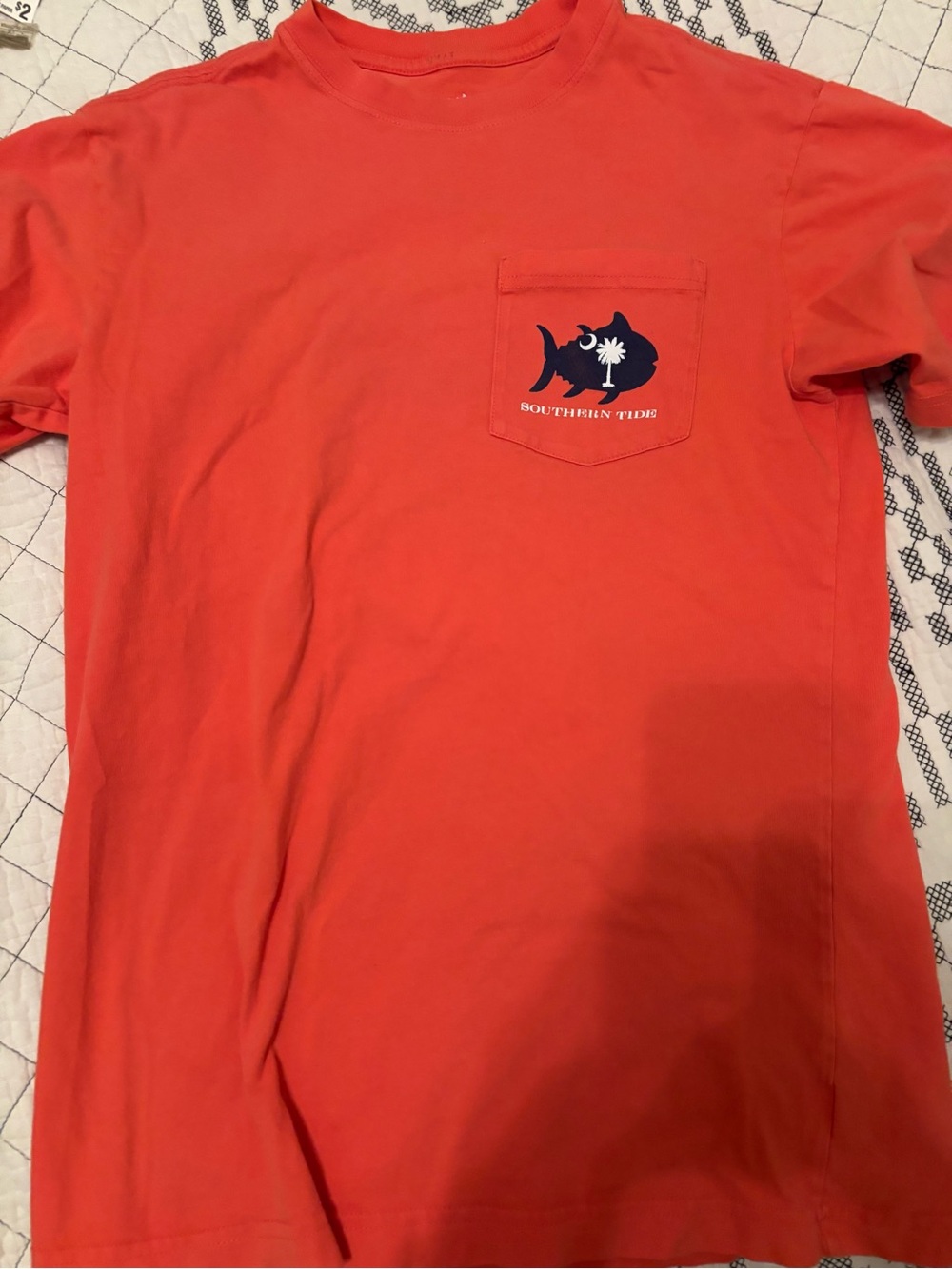 Southern Tide t-shirt South Carolina flag composed of tiny skipjack fish Tee XS - Picture 3 of 6